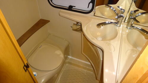 CARAVELAIR Ambiance Style 410 2010 VASTBED BANK AIRCO 890 kg - Afbeelding 15
