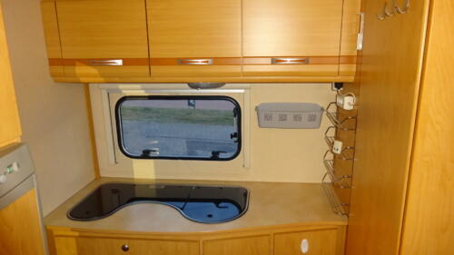 CARAVELAIR Ambiance Style 410 2010 VASTBED BANK AIRCO 890 kg - Afbeelding 16