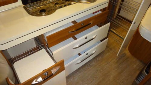 HOBBY EXCELLENT 540 UFe 2018 VASTBED RONDZIT MOVER AIRCO CASSETTELUIFEL TOP - Afbeelding 18