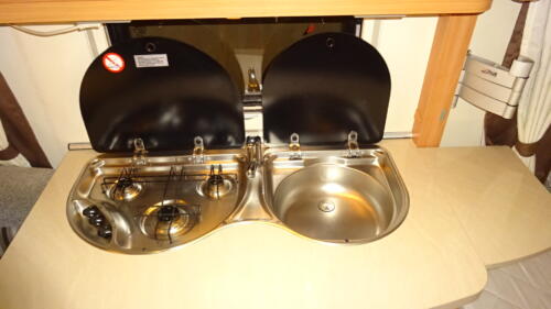 HOBBY de LUXE 460 UFe 2011 VASTBED RONDZIT MOVER ZAKLUIFEL - Afbeelding 15