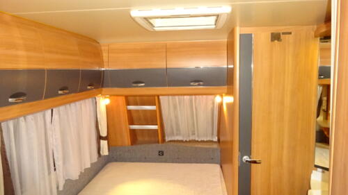 HOBBY de LUXE 460 UFe 2011 VASTBED RONDZIT MOVER ZAKLUIFEL - Afbeelding 10