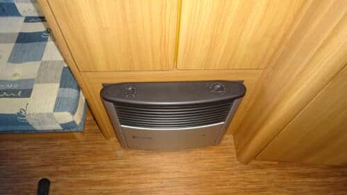 HOBBY De LUXE  495 UL 2010 ENKELE BEDDEN RONDZIT - Afbeelding 15