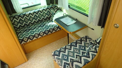 ADRIA Unica 390 DS 2000 DINETTE en TREINZIT 730 kg - Afbeelding 11
