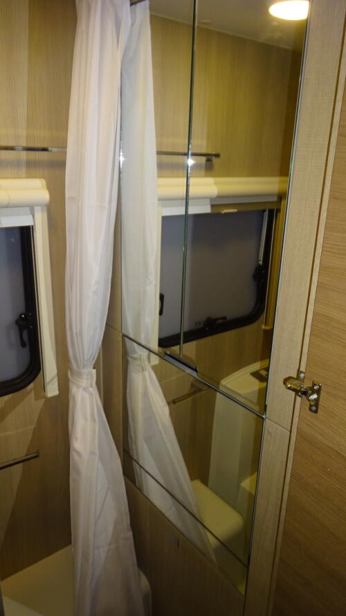 ADRIA ALDORA 472 LU 2015 ENKELE BEDDEN MOVER TOP - Afbeelding 18