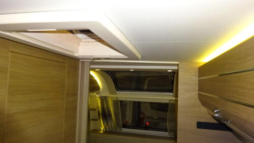 ADRIA ALDORA 472 LU 2015 ENKELE BEDDEN MOVER TOP - Afbeelding 8