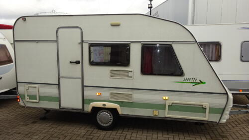DELTA 3900 TZV 1999 VASTBED TREINZIT 770 kg