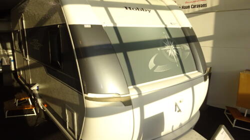 HOBBY de LUXE 460 UFe 2015 VASTBED RONDZIT  AIRCO VOORTENT - Afbeelding 3