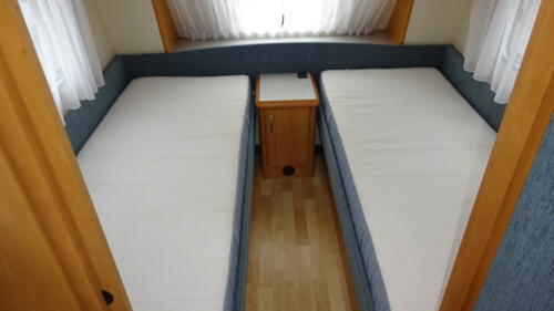 HOBBY Excellent Easy 540 UL 2005 Enkele Bedden en Rondzit Ventura Voortent 3 m - Afbeelding 18