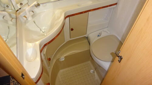 HOBBY de LUXE 440 SF 2008 UNICO Voortent ,petluifel en luifel - Afbeelding 18