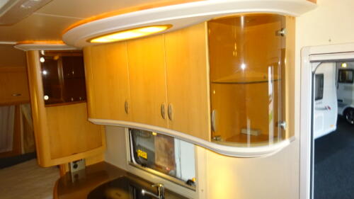 HOBBY de LUXE 440 SF 2008 UNICO Voortent ,petluifel en luifel - Afbeelding 19