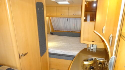 HOBBY de LUXE 440 SF 2008 UNICO Voortent ,petluifel en luifel - Afbeelding 7