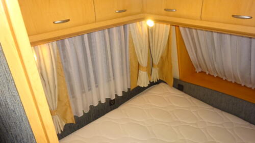 HOBBY de LUXE 440 SF 2008 UNICO Voortent ,petluifel en luifel - Afbeelding 9