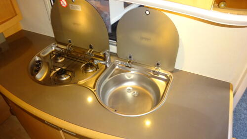 HOBBY de LUXE 440 SF 2008 UNICO Voortent ,petluifel en luifel - Afbeelding 12