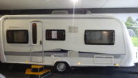HOBBY de LUXE 495 UL 2013 ENKELE BEDDEN RONDZIT Mover Voortent