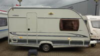 BEYERLAND Vitesse 400-2 LX 2006 ruime DINETTE en L KEUKEN Voortent MOVER 815 kg leeg