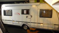 LMC FAVORIT 495 E 2008 ENKELE BEDDEN RONDZIT Mover LEVELER CASSETTE LUIFEL Voortent enz.