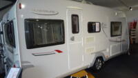LMC MUSICA 470 E Exclusive 2011 ENKELE BEDDEN Dinette MOVER Unico luifel TOP