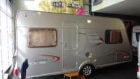 ERIBA PULSE 465 2006 VASTBED (lengte) RONDZIT MOVER Voortent